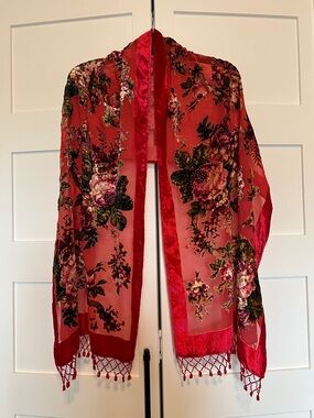 Red Floral Velvet-Accent Women's Shawl Jacket